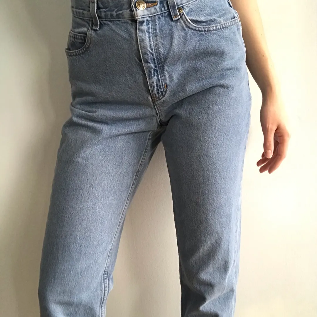 High Waisted Jeans photo 1