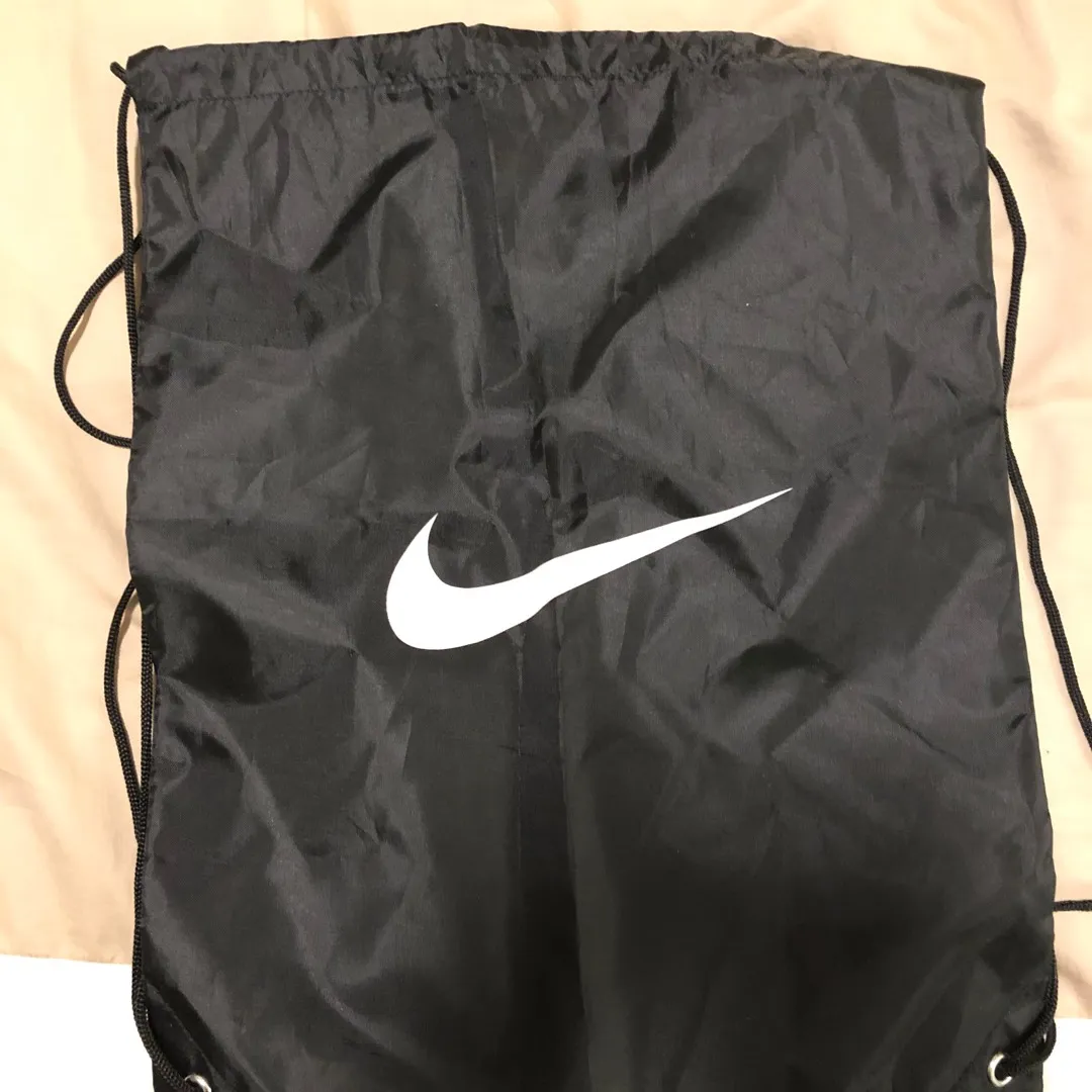 Nike drawstring bag photo 1