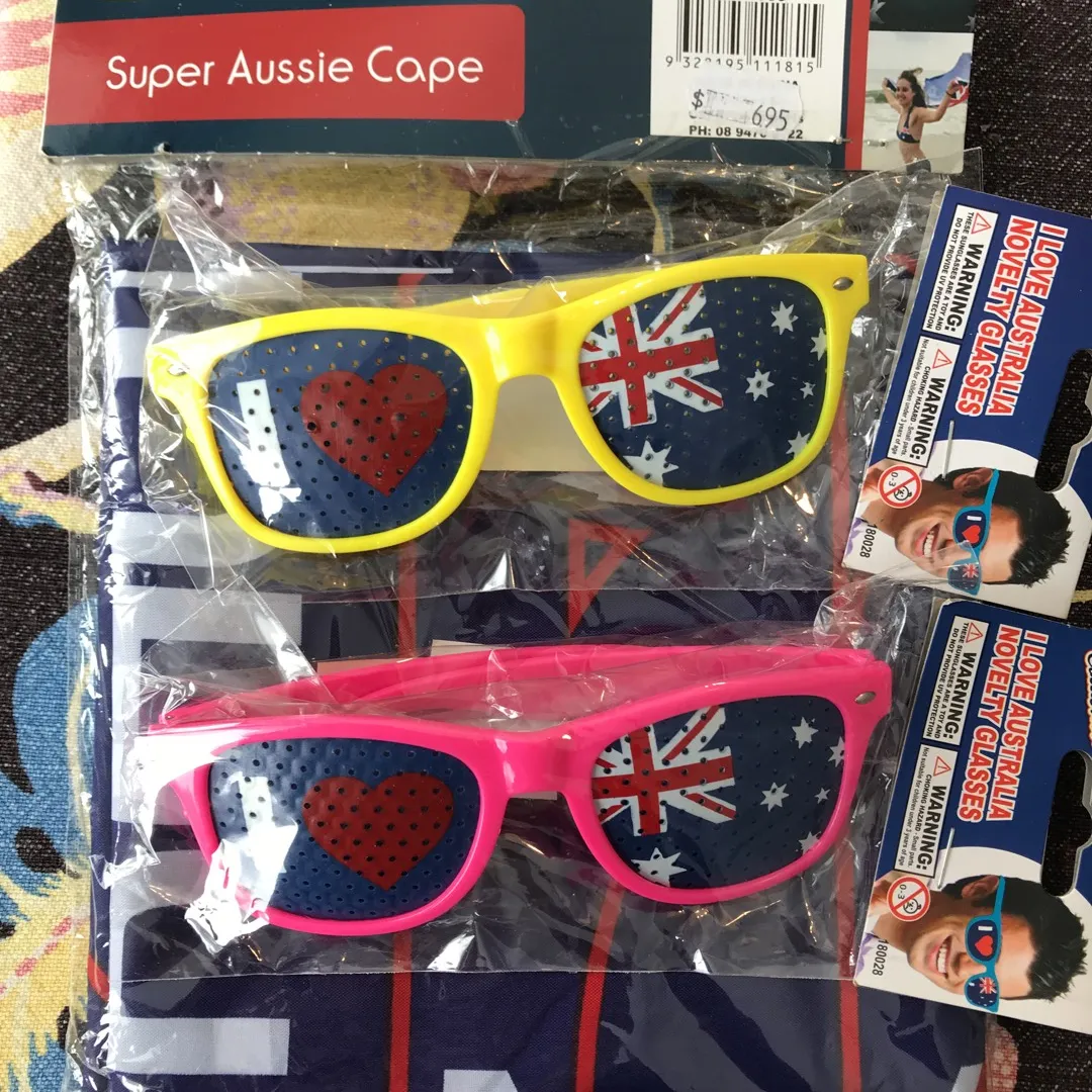 Super Aussie Cape And Two Sunglasses photo 1