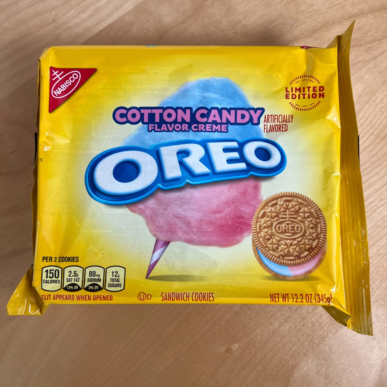 Cotton Candy Oreos, Limited Edition Flavour photo 3