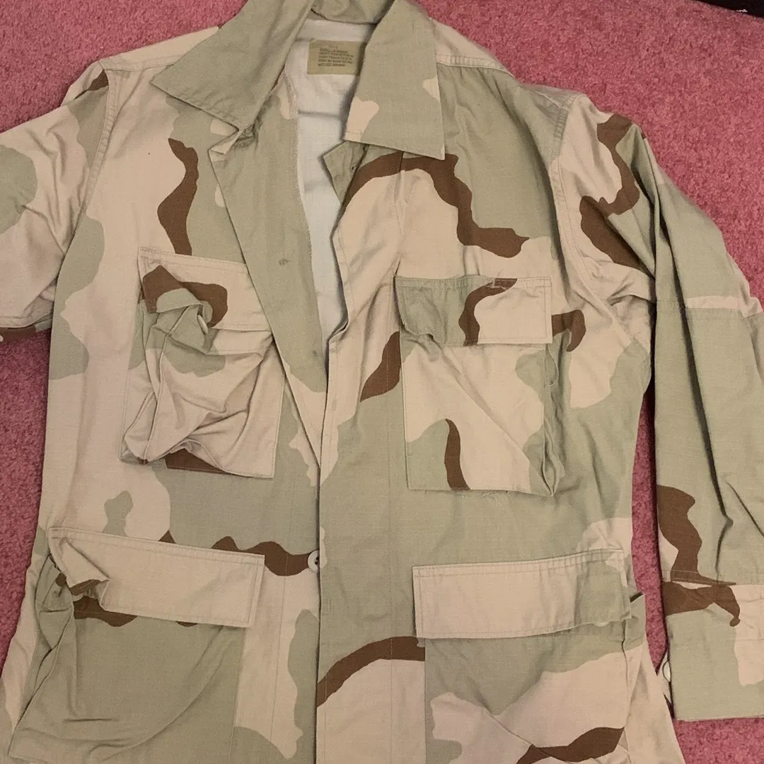 ***BTZ ONLY*** Practically NEW Army Camo Shirt photo 1
