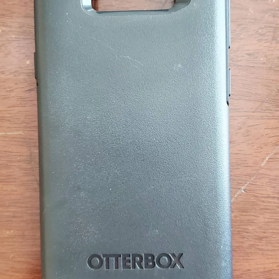 Samsung Galaxy S8 Otter Box Case photo 1