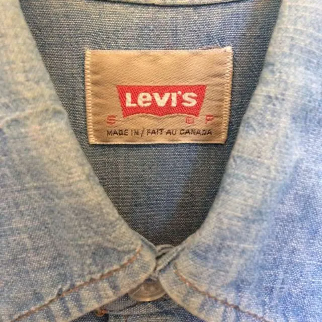 Denim Levi's Button-up (SM) photo 4
