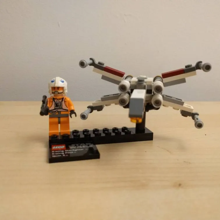 Star Wars LEGO X-Wing photo 1