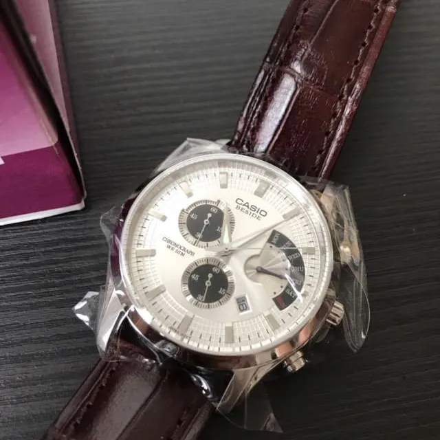 Casio Chronograph Men's Watch, Brand New photo 1