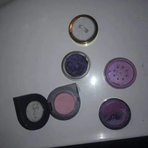 Lightly Used Eyeshadow Singles And Pigment photo 1