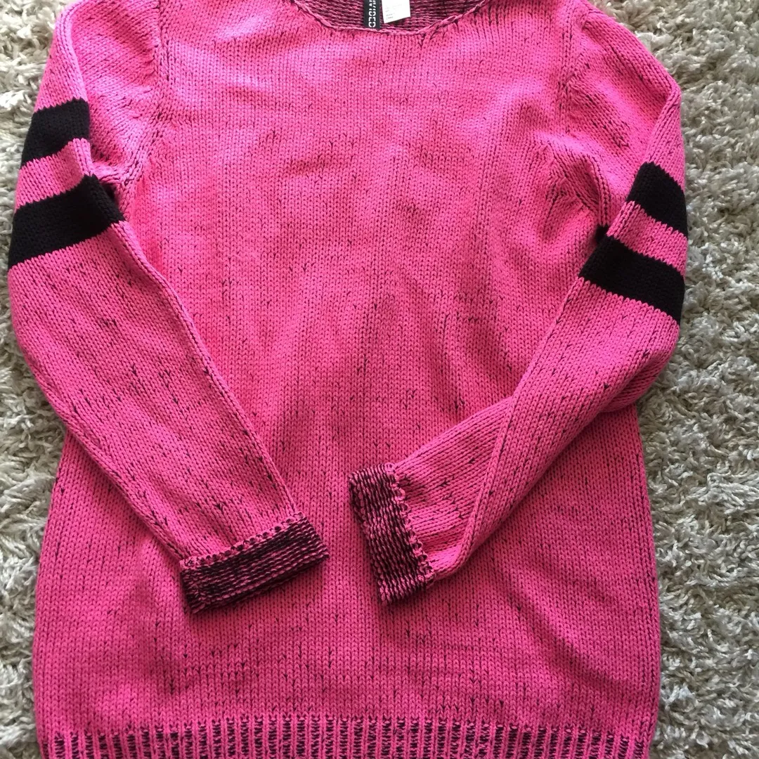 HnM Pink & Black Sweater photo 1