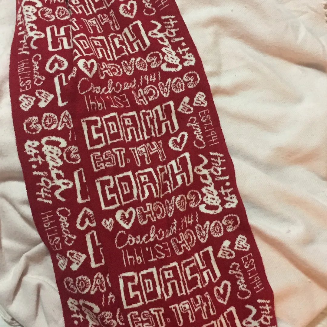 Red coach scarf photo 1