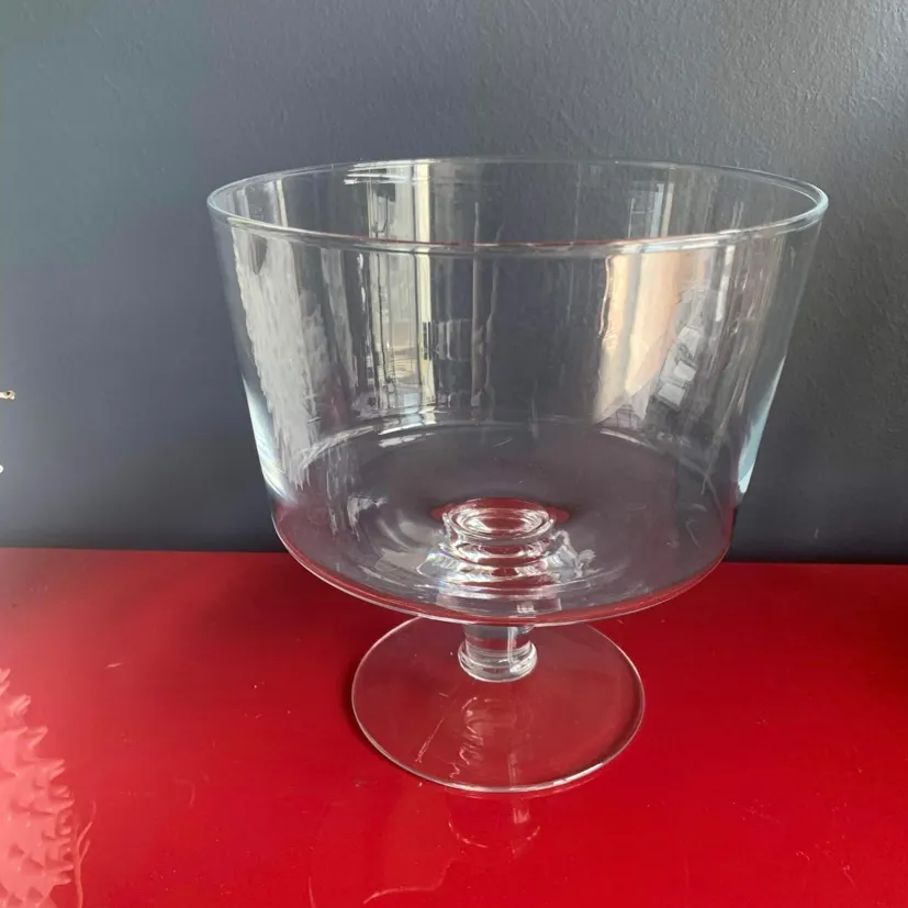 Glass Trifle Bowl with Pedestal photo 1