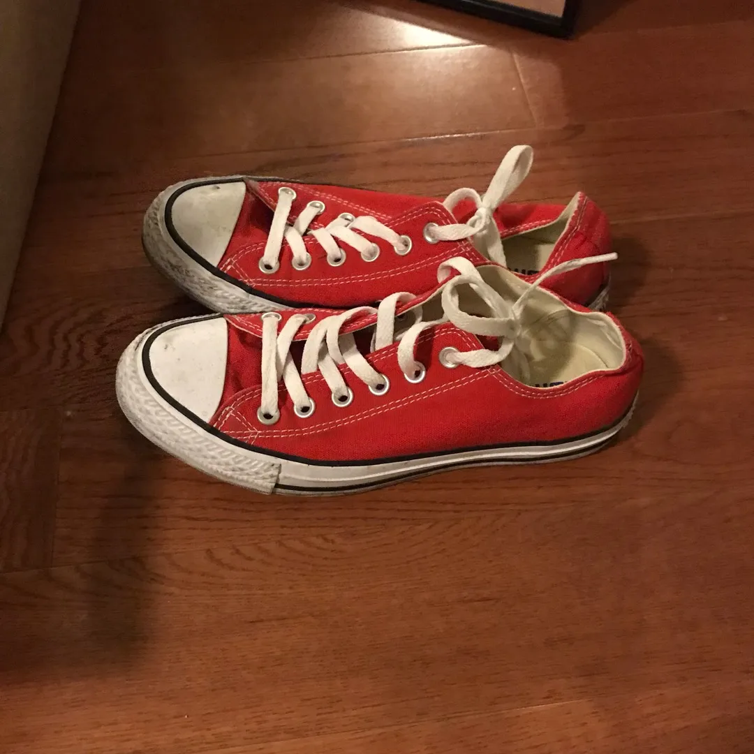Red Size 7 Converse Shoes photo 1