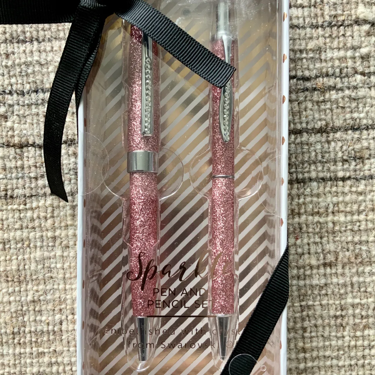 Crystal embellished Pen and Pencil Set photo 1