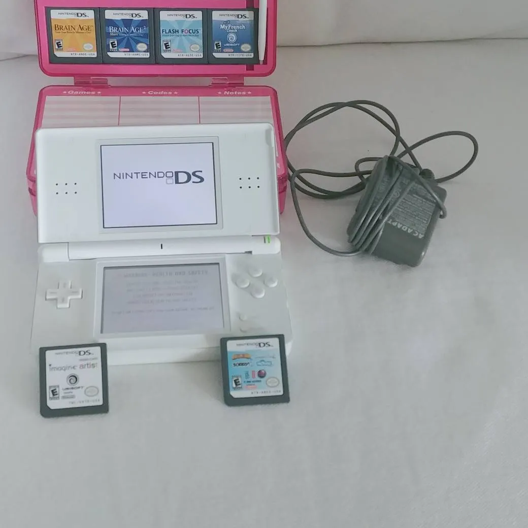 4th Gen Nintendo DS photo 1