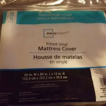 Queen Size Fitted Vinyl Mattress Cover Unopened photo 1