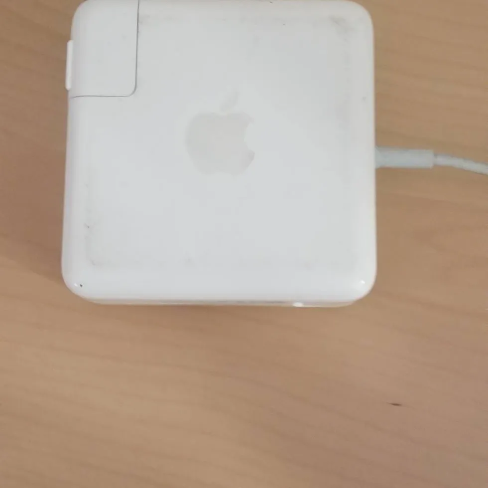 Macbook Charger photo 3