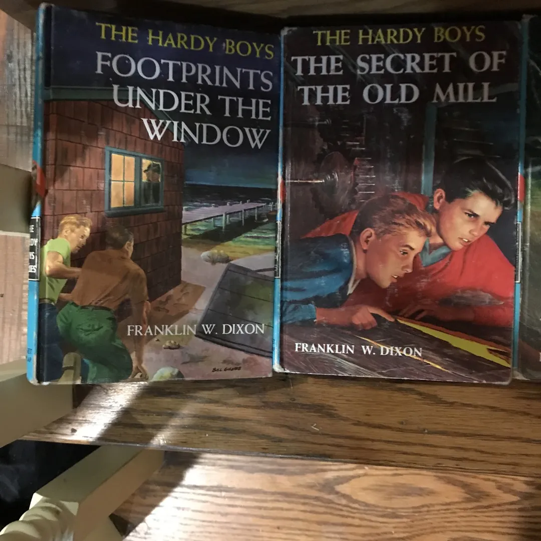 Hardy Boys Collection - 18 Books - Good Condition photo 9