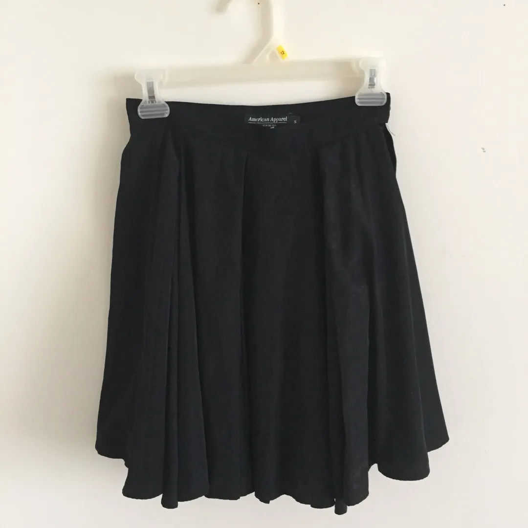 American Apparel Skirt photo 1
