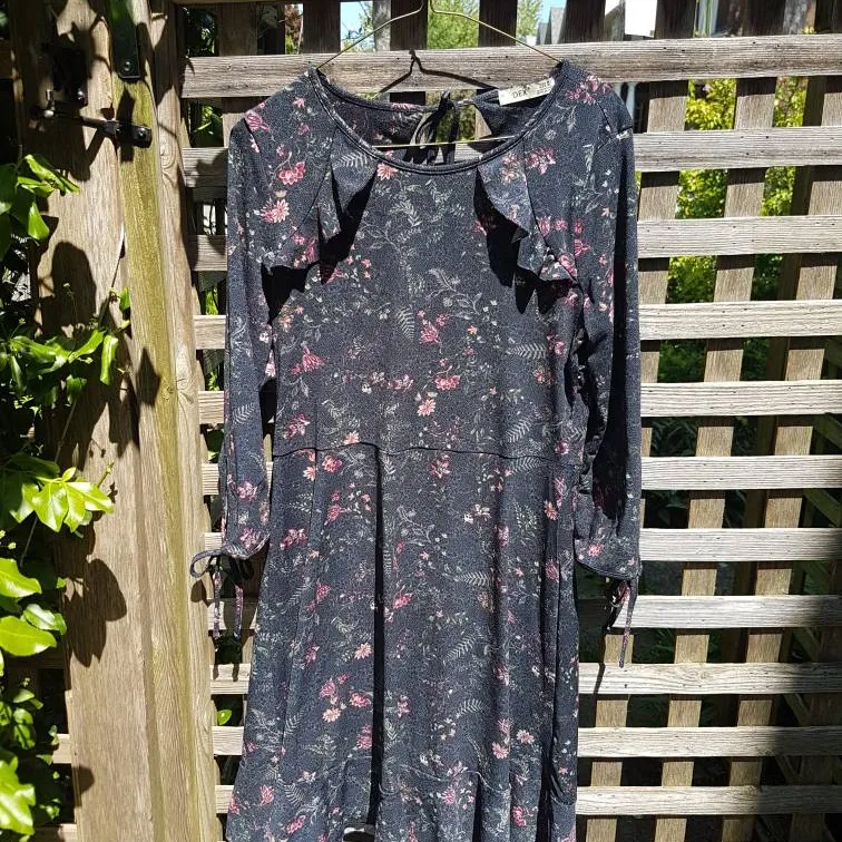 Dex Long Sleeve Dress (Size M) photo 1