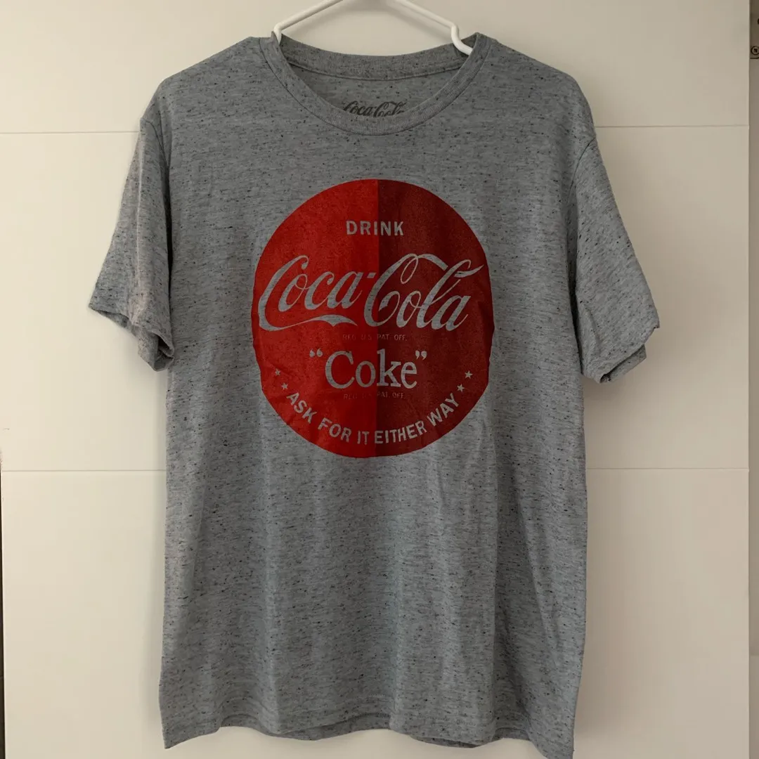 Coca Cola Medium Sized TShirt photo 1
