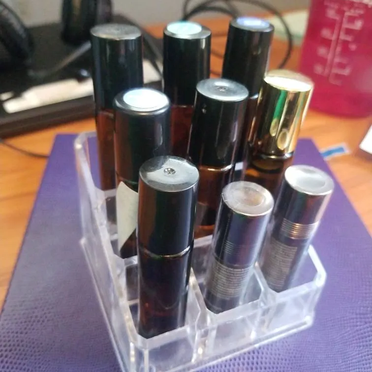 Acrylic Lipstic Or Essential Oil Holder photo 1