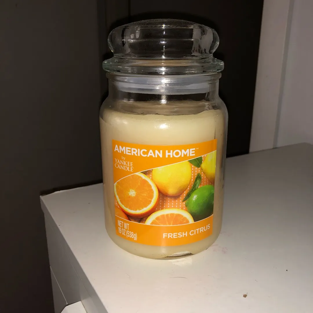 Fresh Citrus Candle photo 1