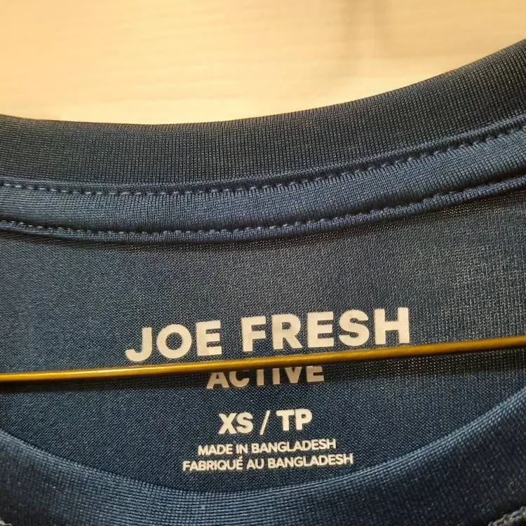 Joe Fresh XS Workout Shirt photo 3