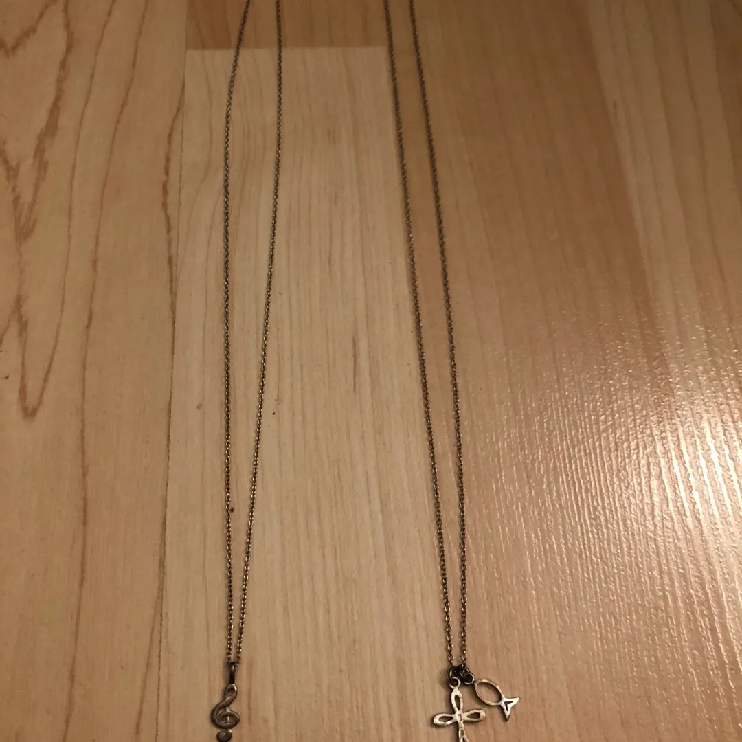 FREE Dainty Silver Chain Necklaces photo 1