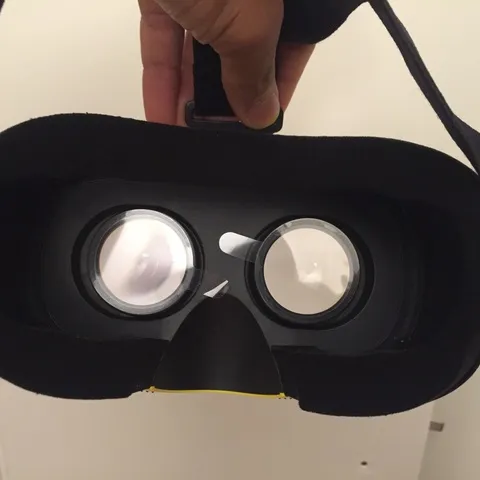 Virtual Reality Goggle For Any Phone photo 3
