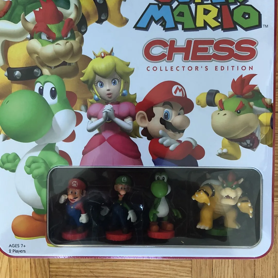 Super Mario Chess Set photo 1