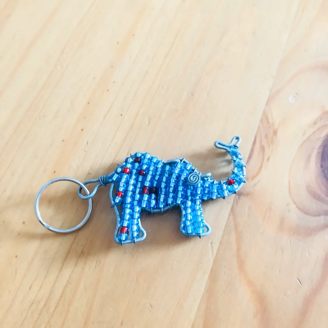 Cute Beaded Blue Elephant Keychain photo 1