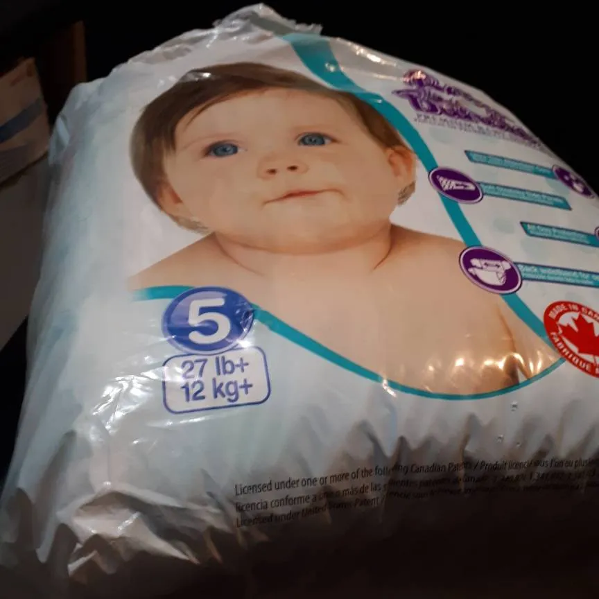 Size 5 Diapers photo 1