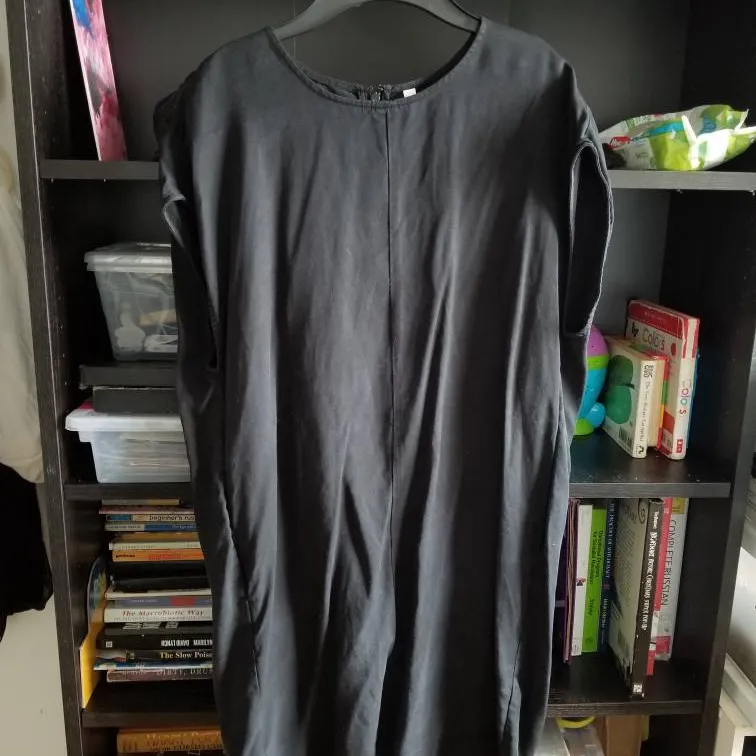 Aritzia Lebowitz Tshirt/ Sack Dress With Pockets! Size Small photo 3