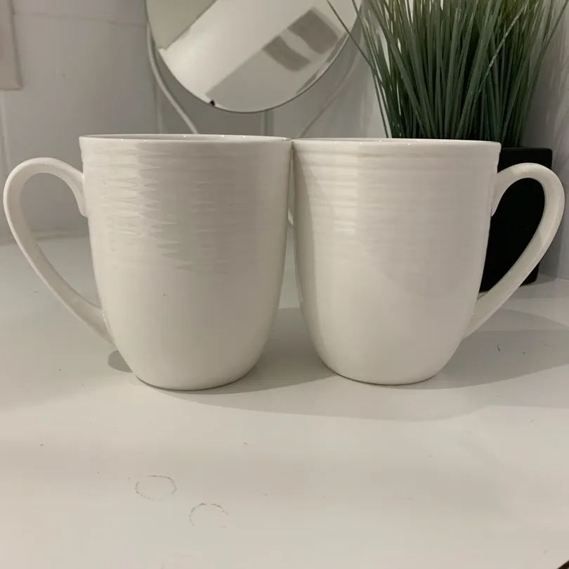 4 X Brand New White Mugs photo 1