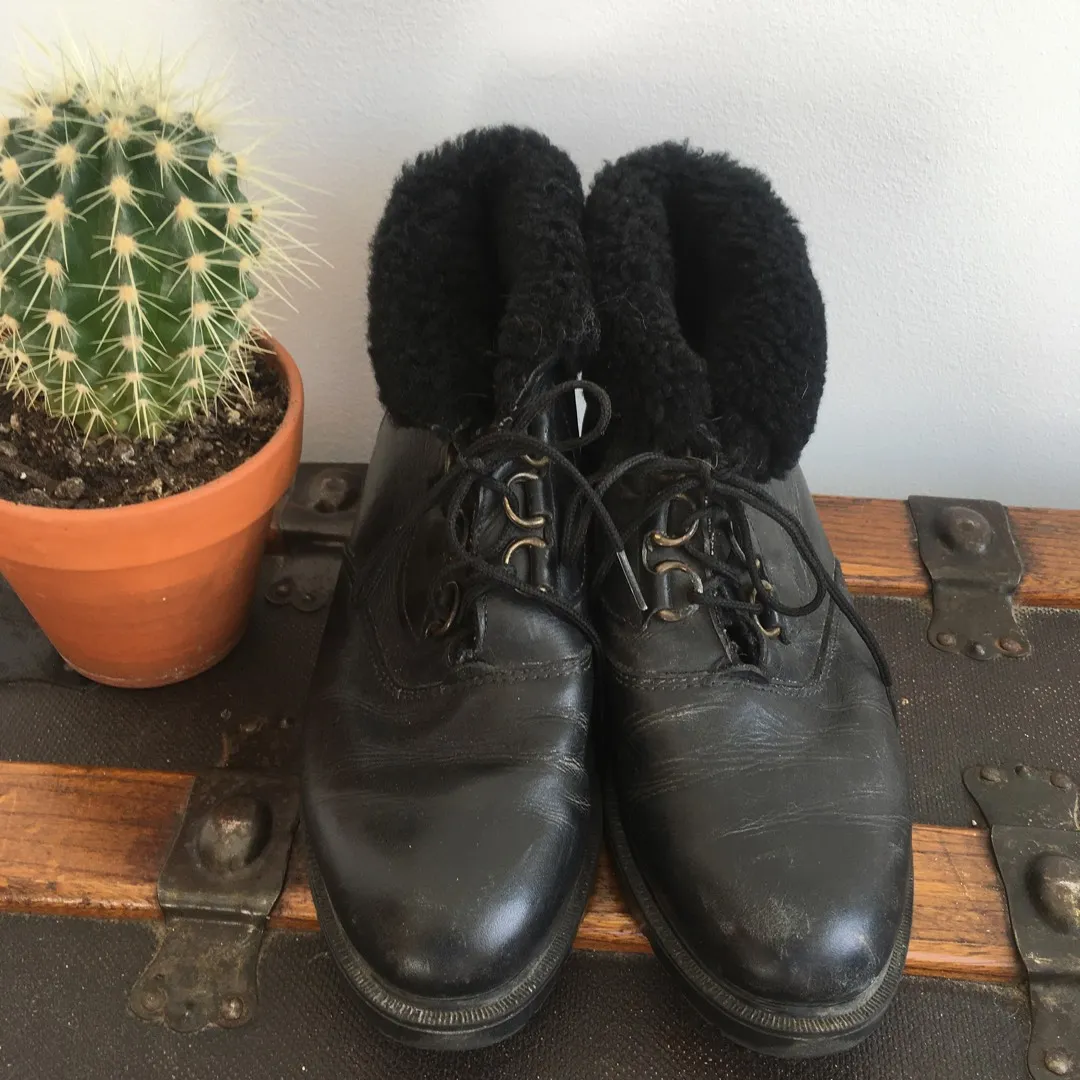 🥀 Vintage Winter Boots photo 3