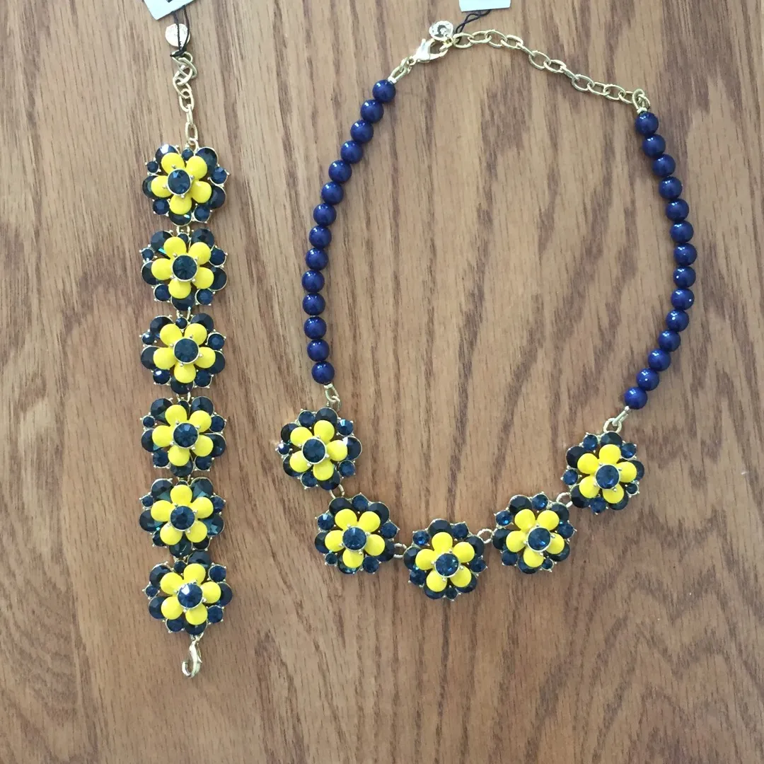 Necklace And Bracelet Set photo 1