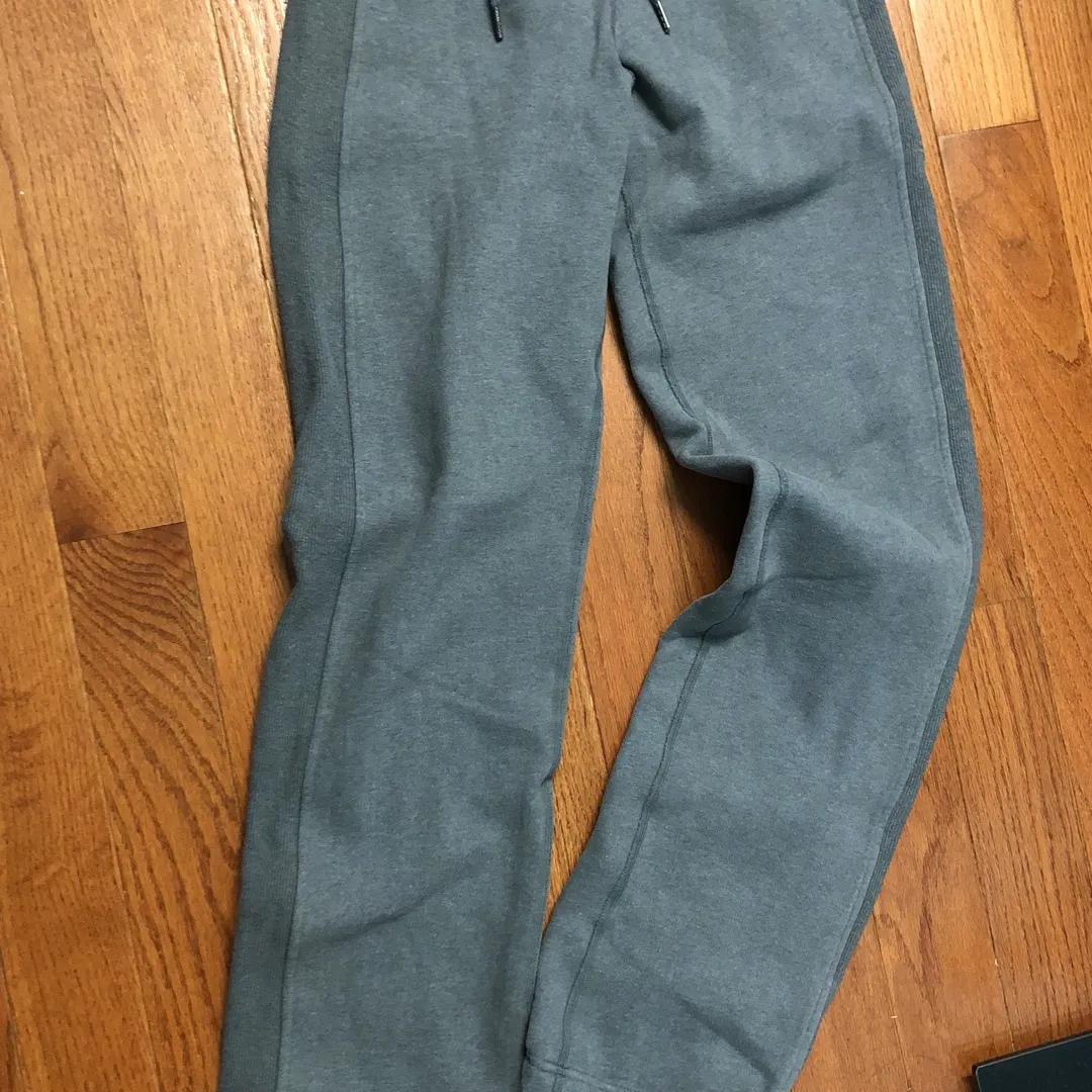 Lululemon Grey Sweat Pants photo 1
