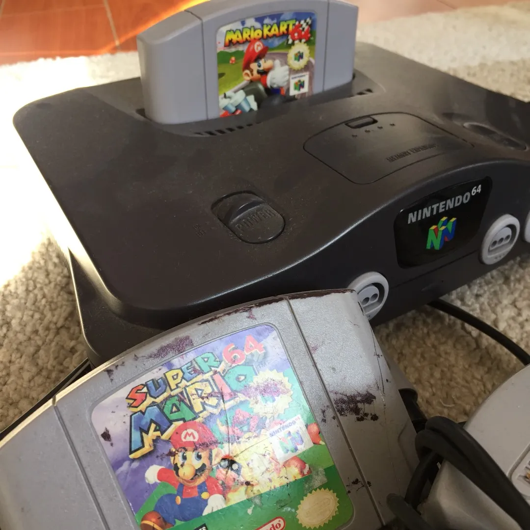 N64 With MARIO Games photo 3