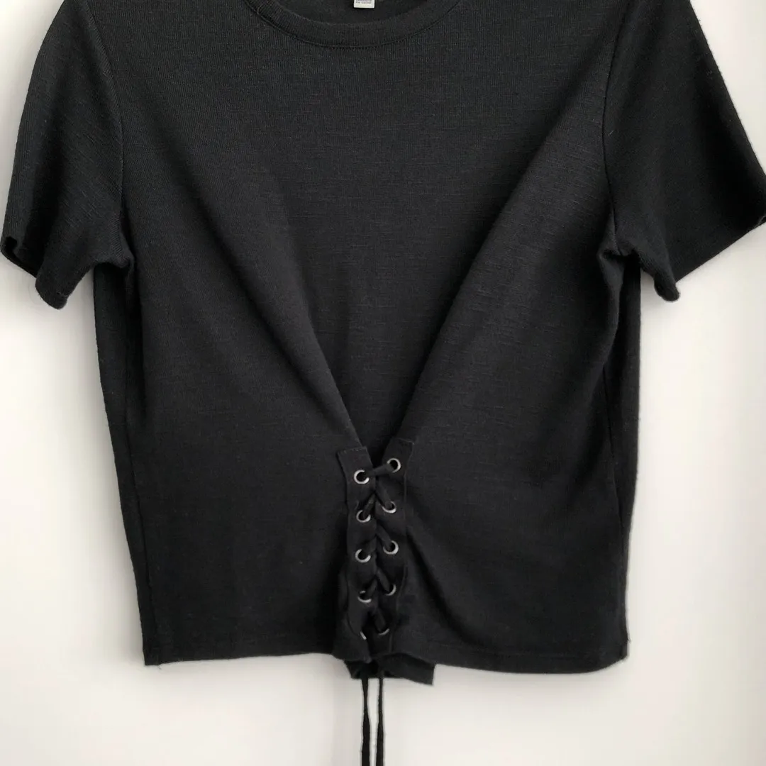 Black Cropped Shirt photo 1
