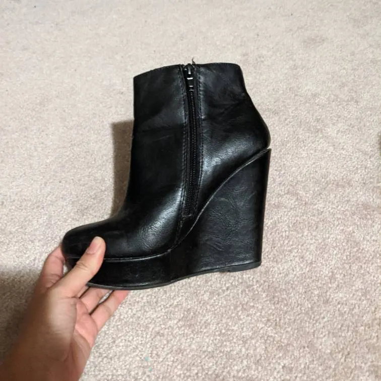 Leather Wedged Platform Ankle Boots photo 1