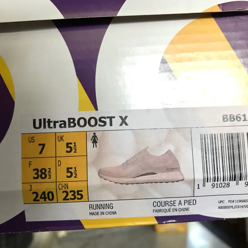 Women’s adidas UltraBoost Shoe Size 7 photo 4