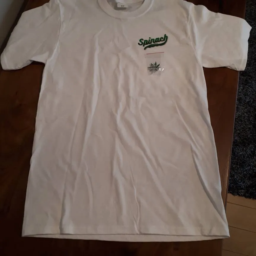 Small Spinach T-shirt And Pin photo 1