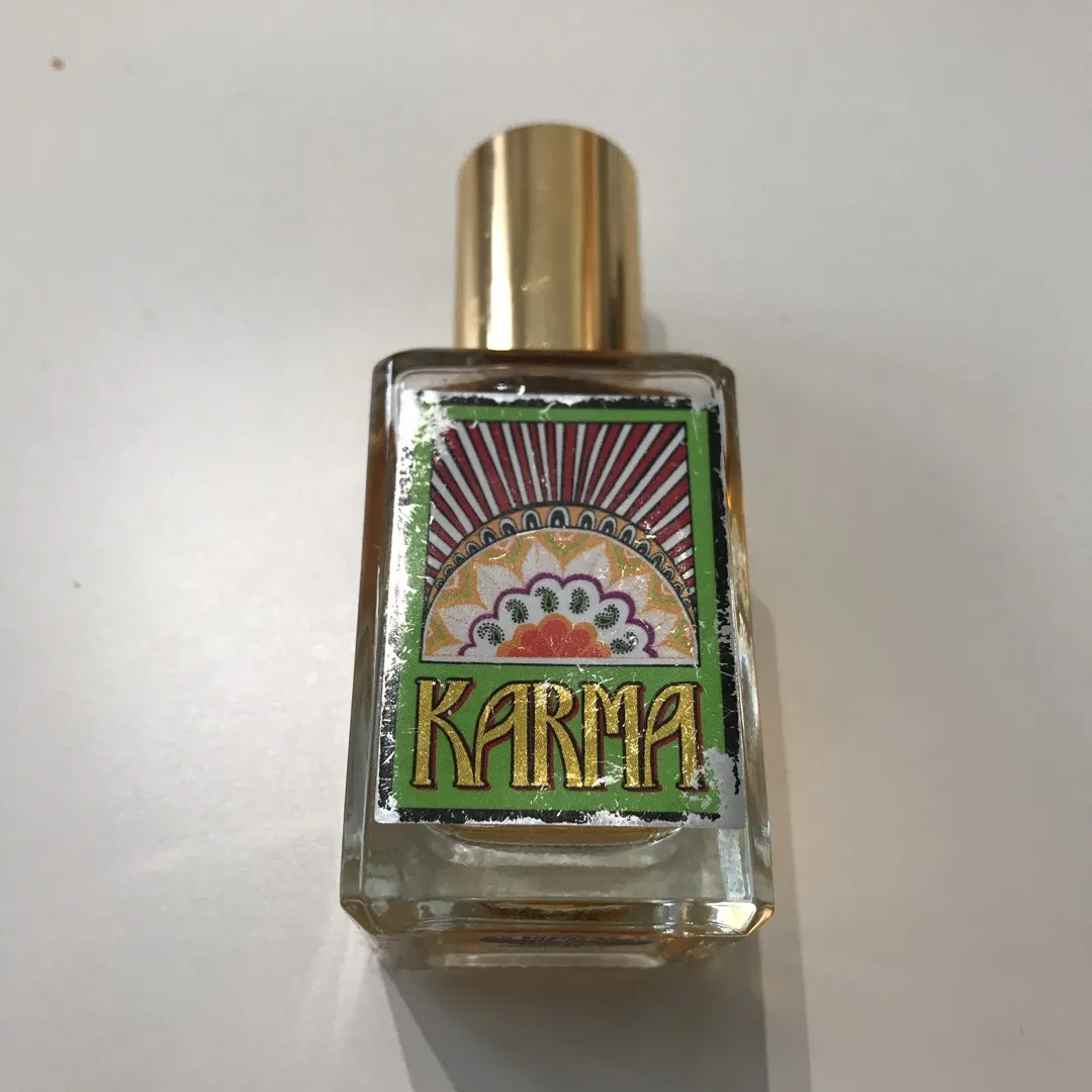 Karma perfume photo 1