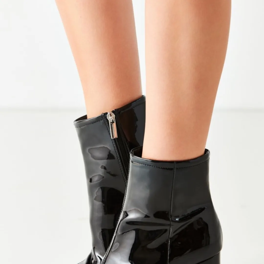 UO boots photo 3