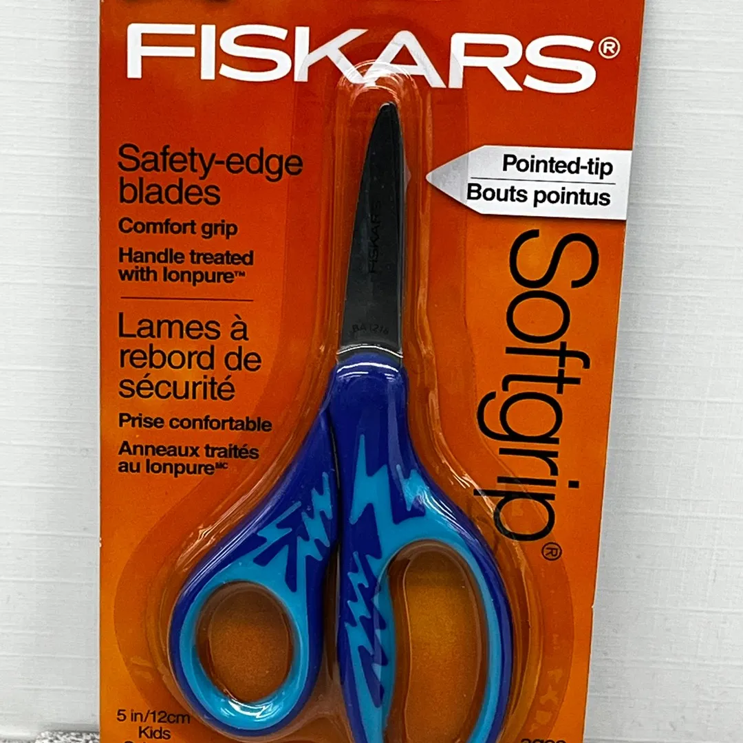 *new* Fiskars 5” Safety Scissors photo 1