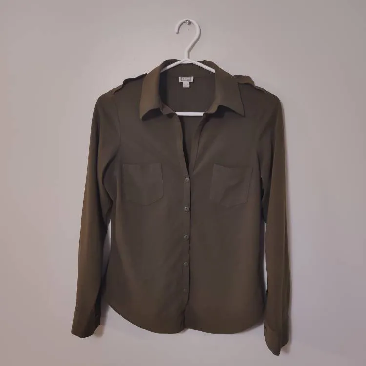 Army Green Button-Up Size S photo 1