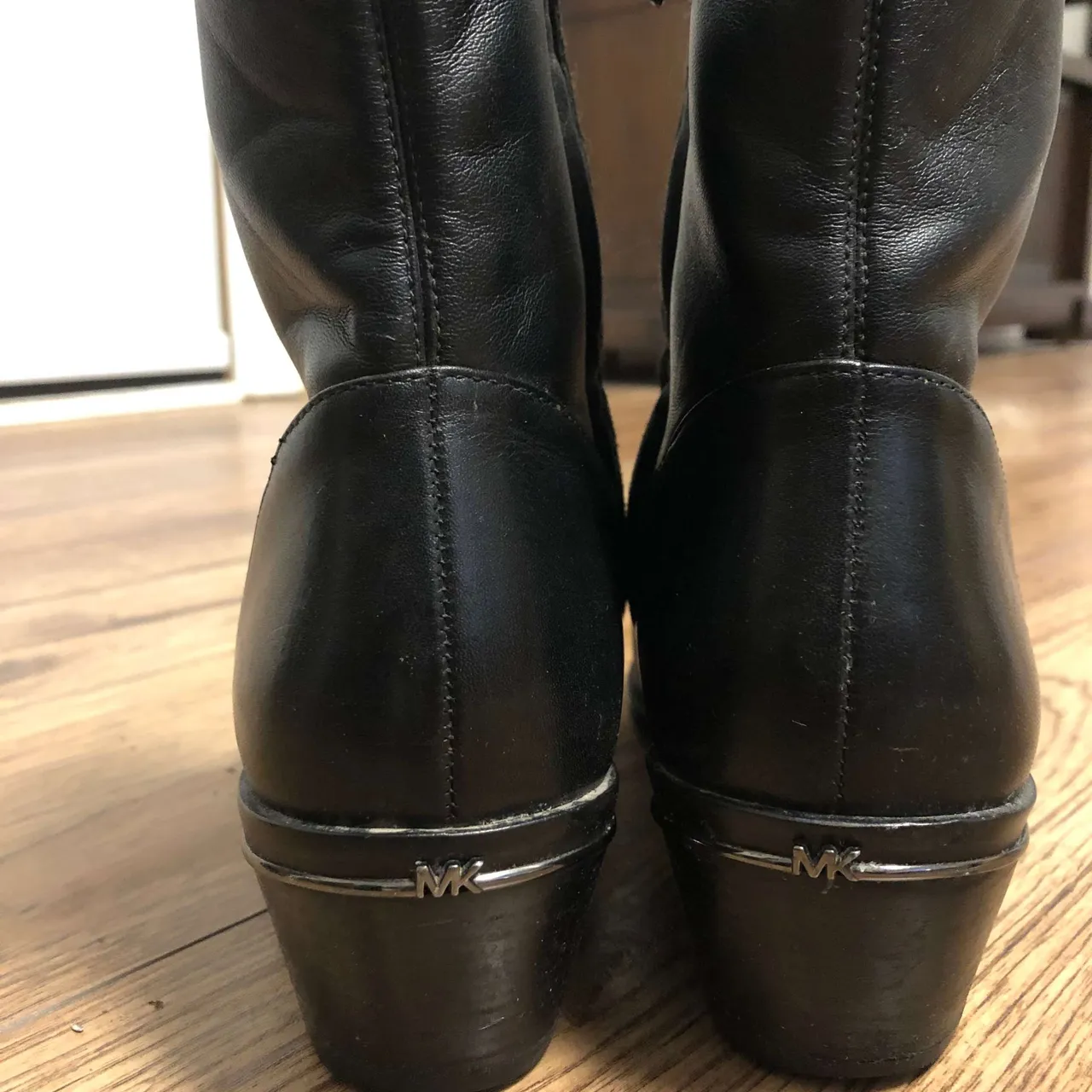 Michael Kors Chelsea boots sz7.5 photo 3
