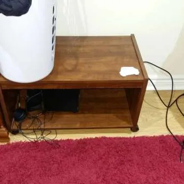 TV Shelf/table photo 1