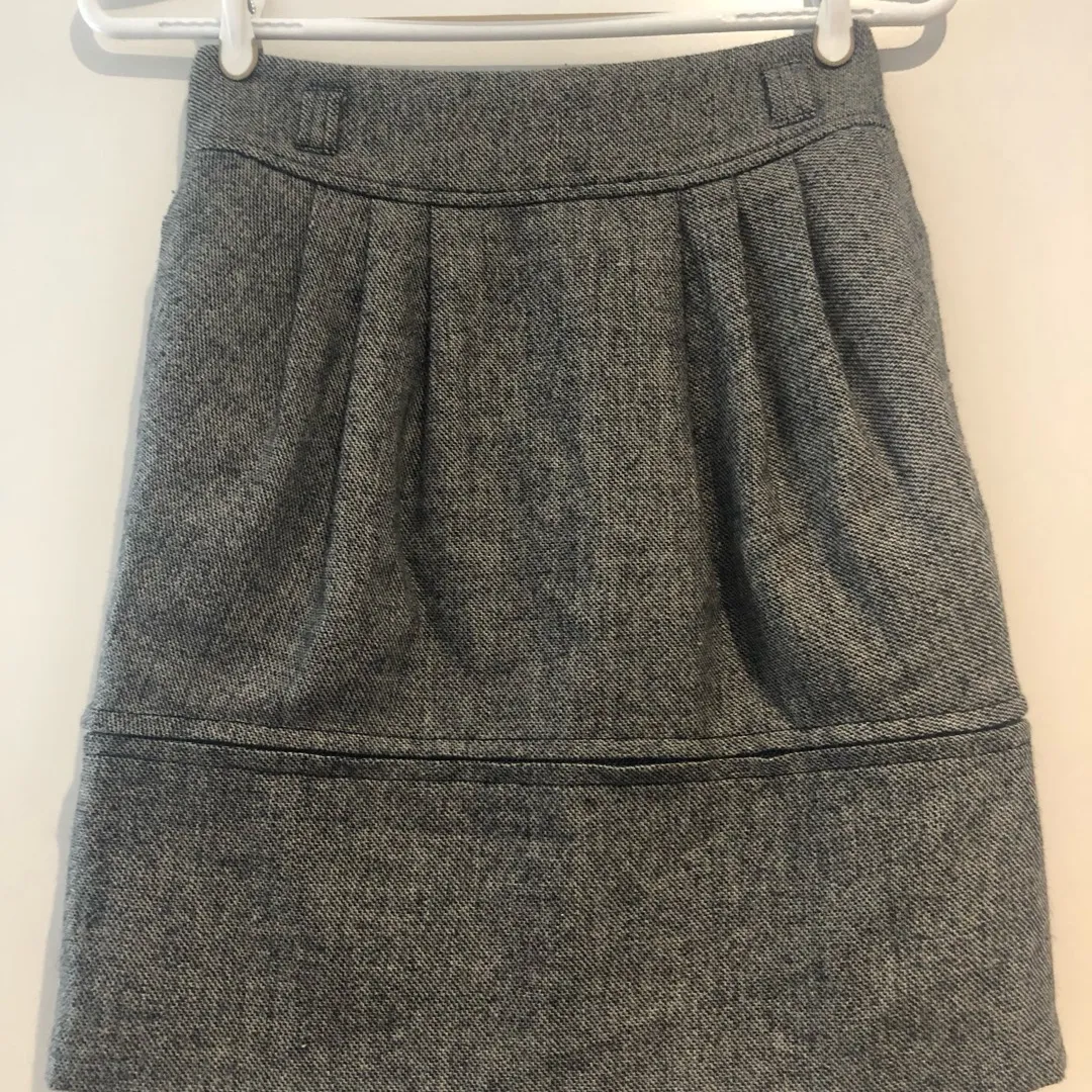 Anthropologie Tweed Skirt With Pockets (Size 0) photo 1
