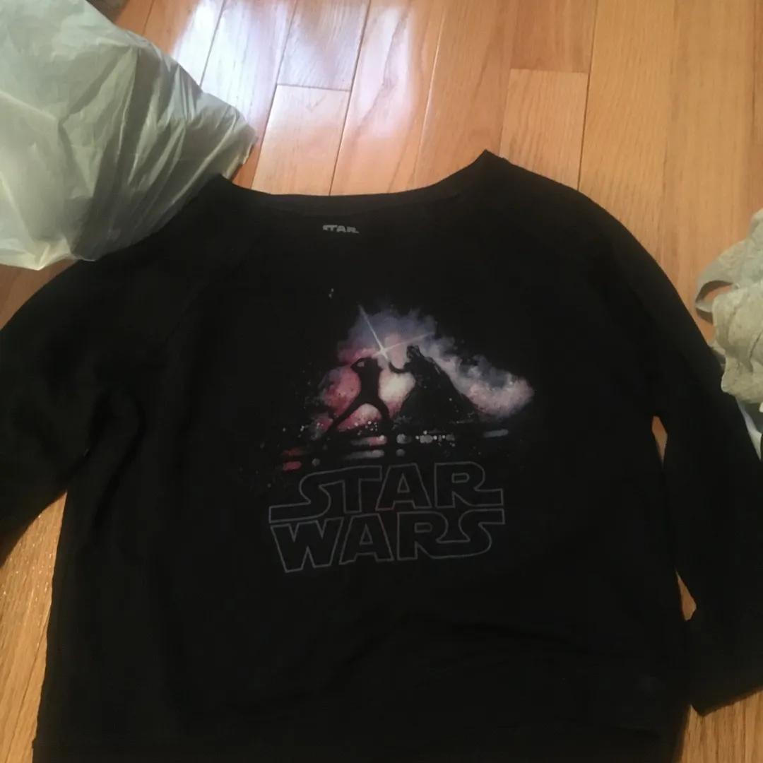Star Wars Thin Sweater photo 3