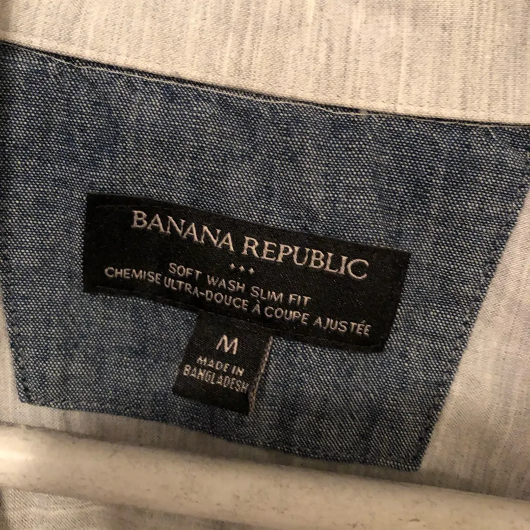 Banana Republic Short Sleeve Dress Shirt photo 3