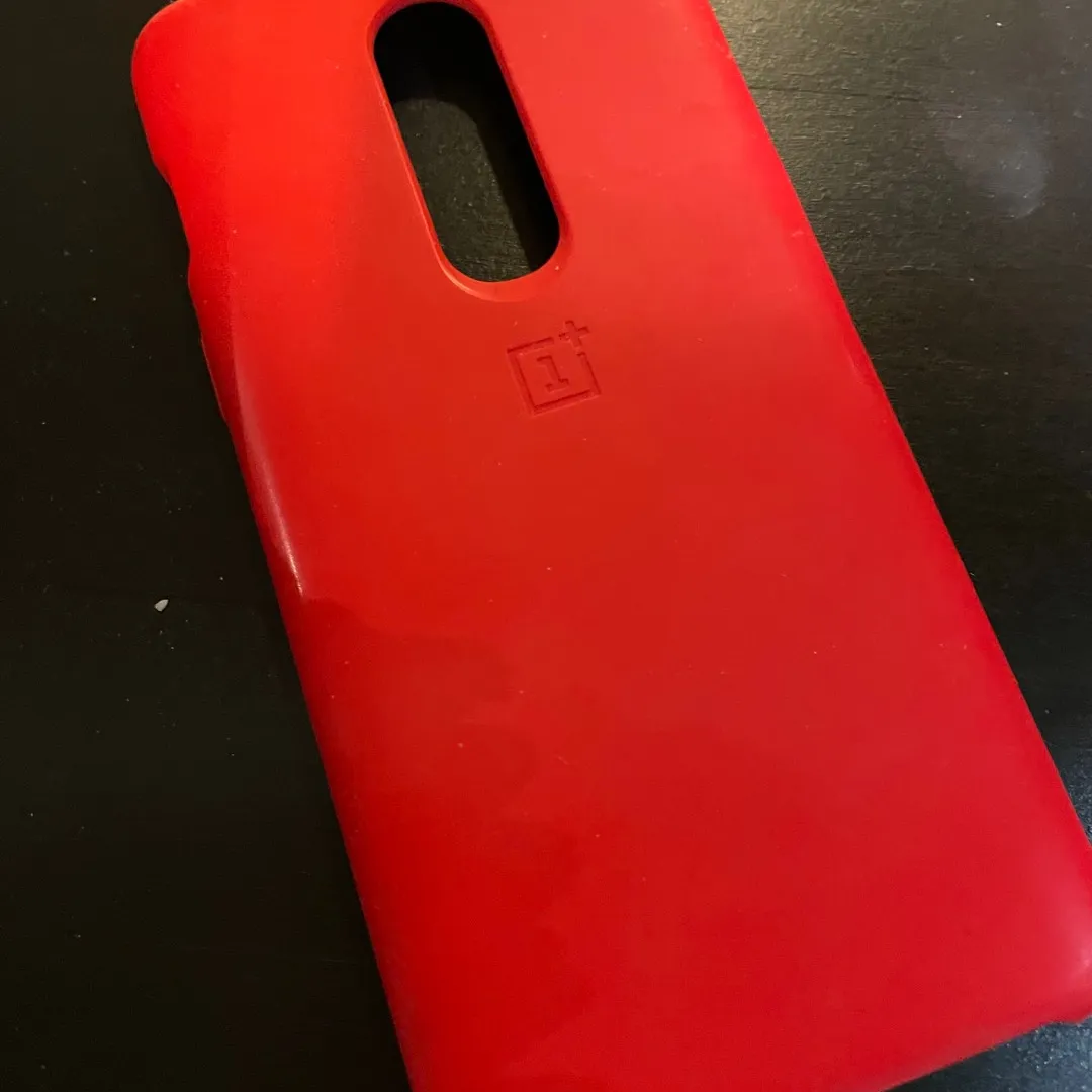 🆓Red OnePlus 6 Case photo 1